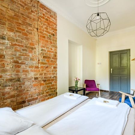 Lull Hostel وارسو المظهر الخارجي الصورة