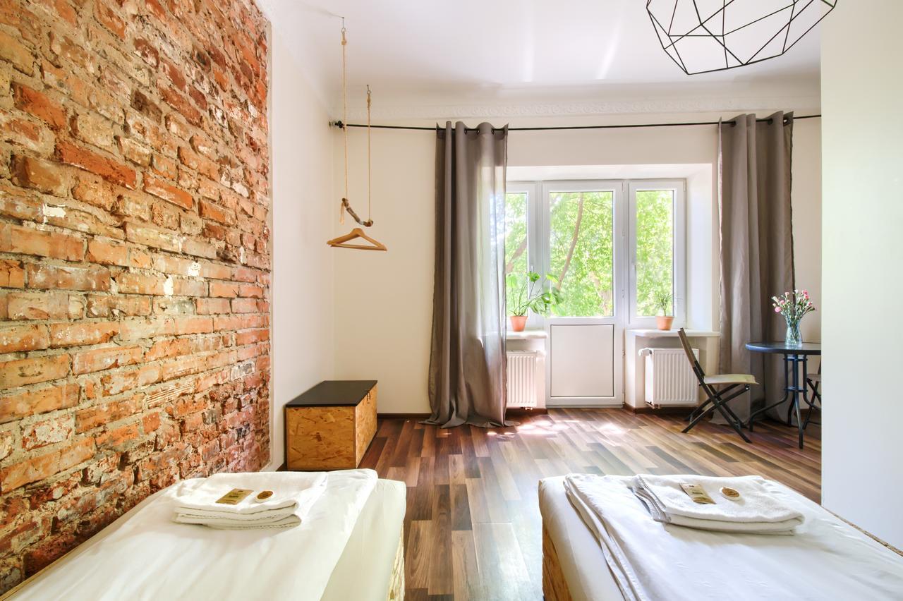 Lull Hostel وارسو المظهر الخارجي الصورة