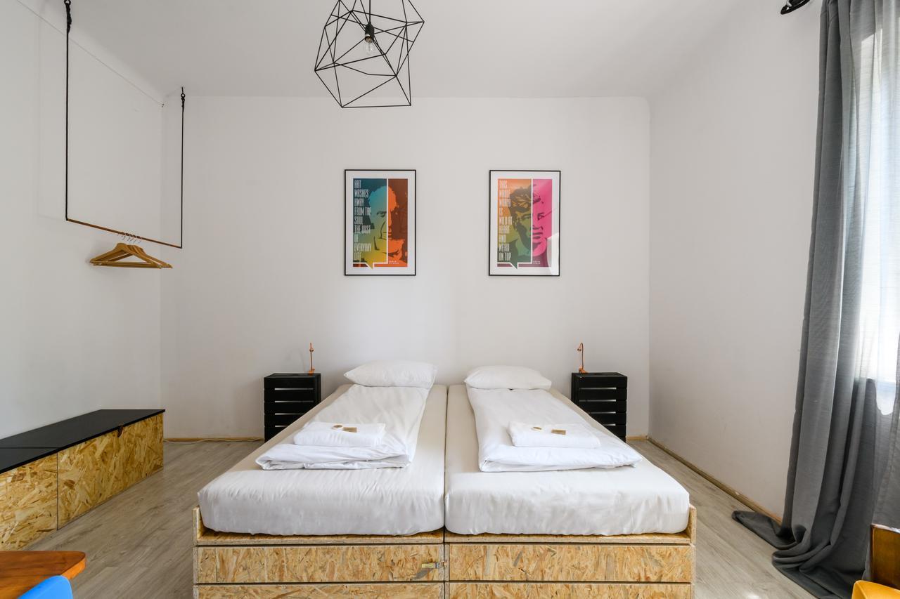 Lull Hostel وارسو المظهر الخارجي الصورة