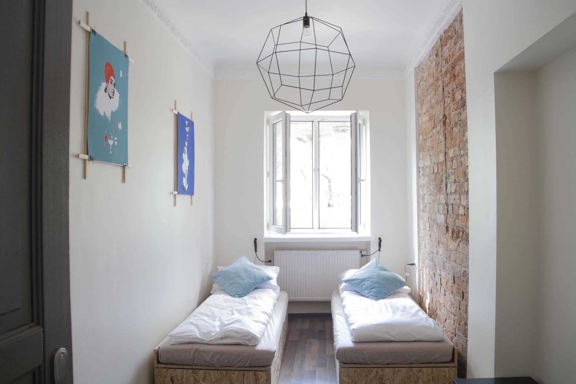 Lull Hostel وارسو المظهر الخارجي الصورة