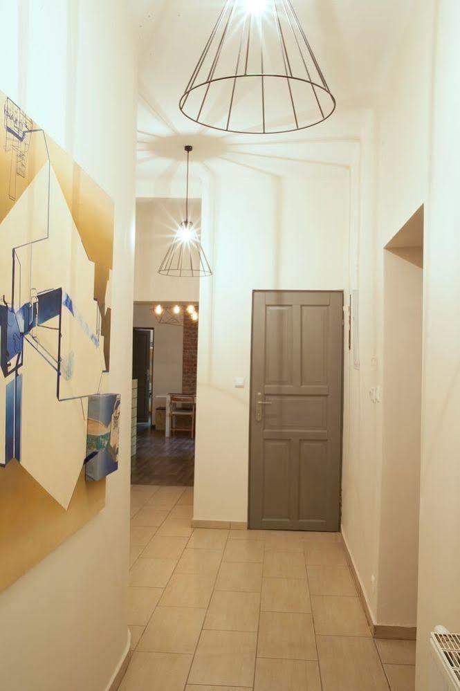 Lull Hostel وارسو المظهر الخارجي الصورة